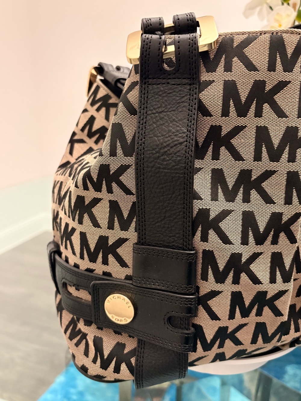 Michael Kors Black & Brown MK Logo Shoulder Bag & Matching Wallet - Picture 14 of 17